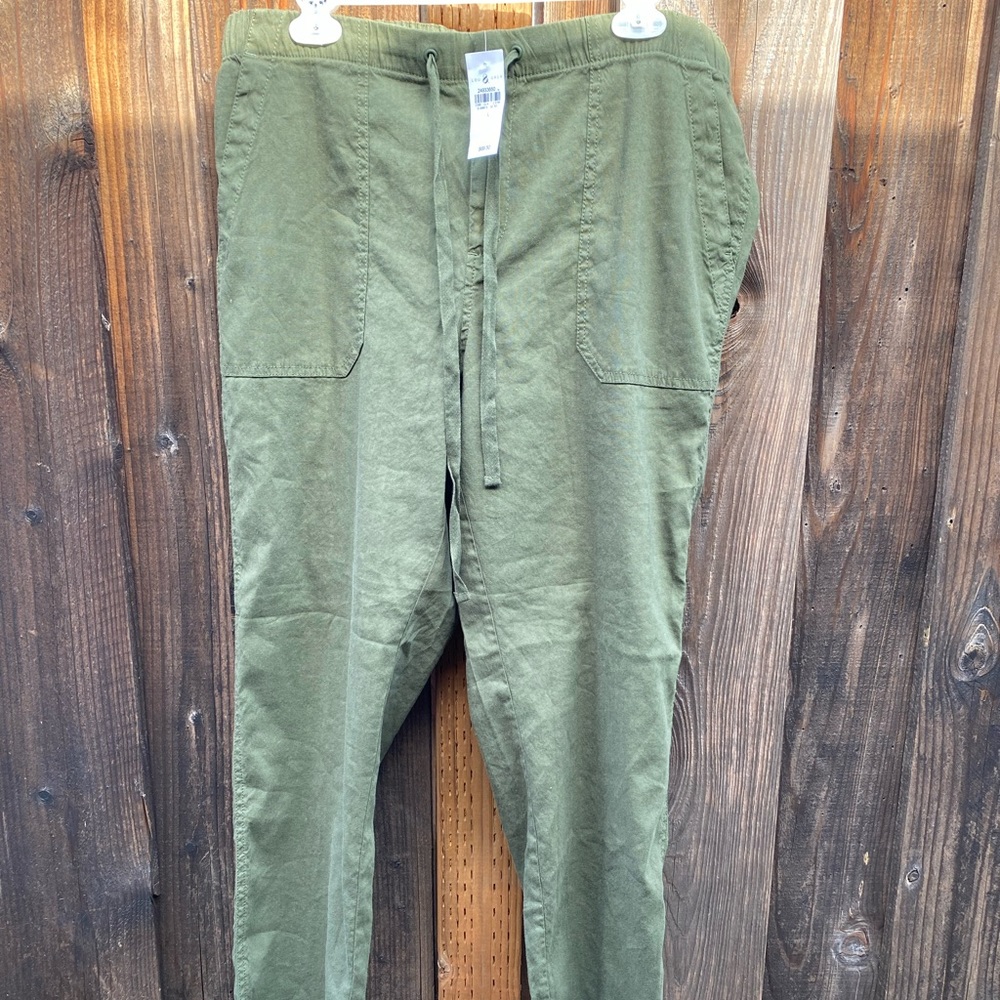 Lou & Grey Olive Green Drawstring Pants